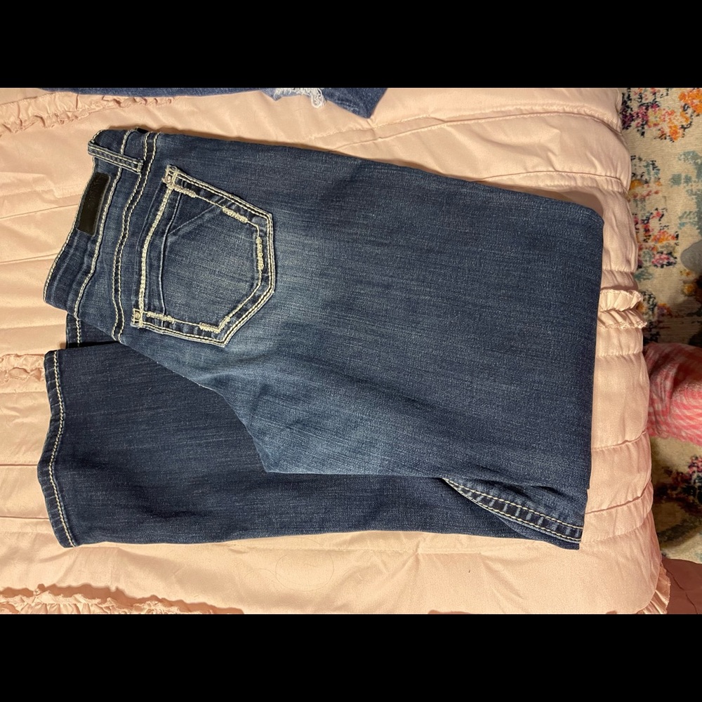 Daytrip jeans in great condition. Comfortable everyday Jean.
